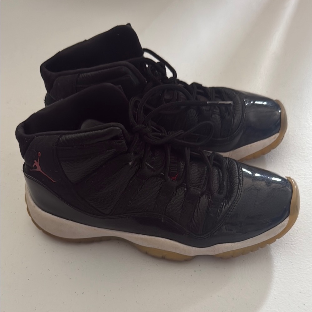 Jordan 11s Big Kids